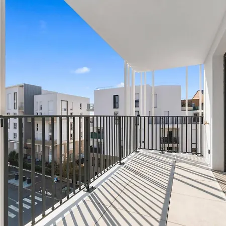 T4 Elegant • Terrasse • Parking • Cdg & Asterix